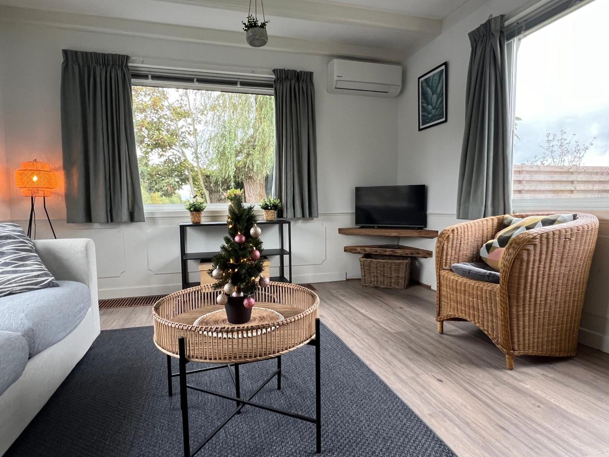 New- Private Cosy Houseboat, On A Lake Near Amsterdam Vinkeveen Exterior photo